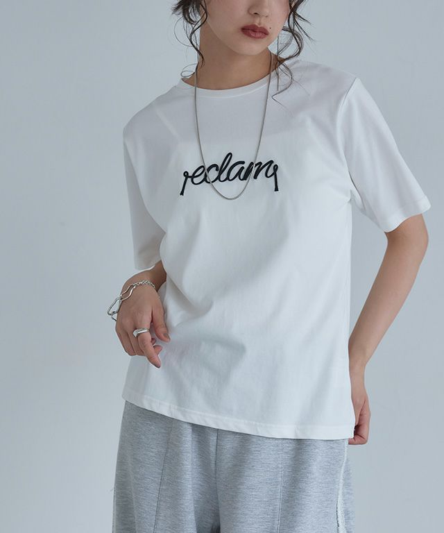[ECLAM] コード刺繍ロゴTシャツ