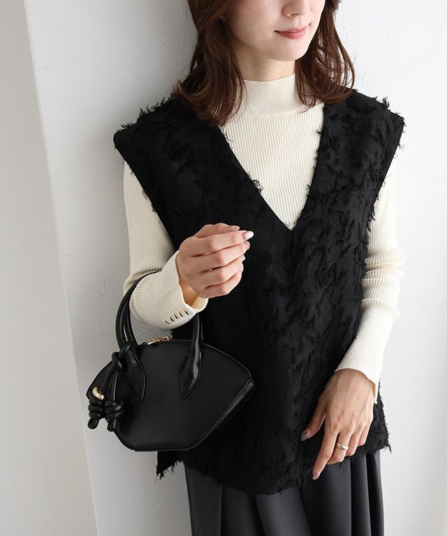 ジャカードVネックベスト