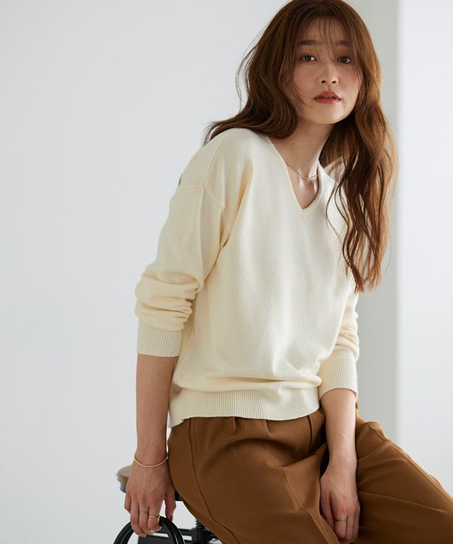 166cm / アイボリー / Vネック / M