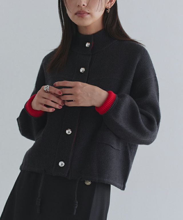 163cm / チャコール×レッド / M