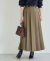 プリーツロングスカート