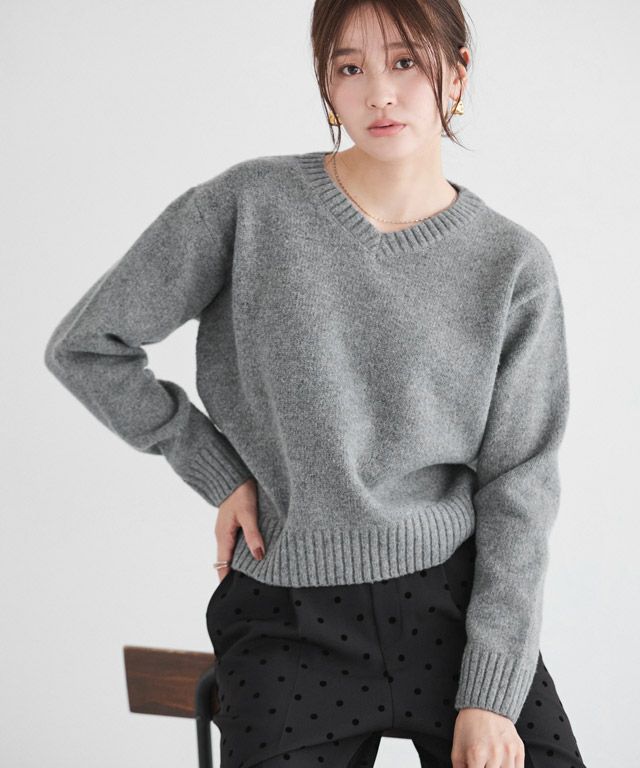 166cm / 無地 / チャコール / Vネック / M