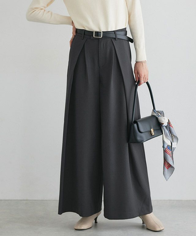 インタックワイドパンツ