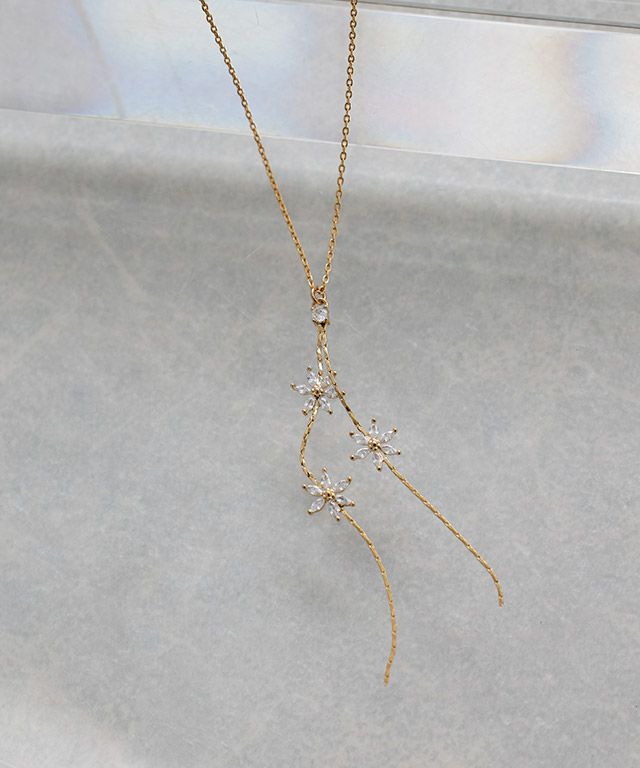 ビジューフラワーネックレス