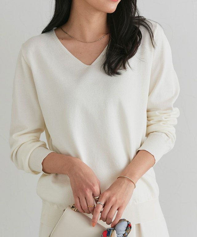 162cm / オフホワイト / Vネック / M