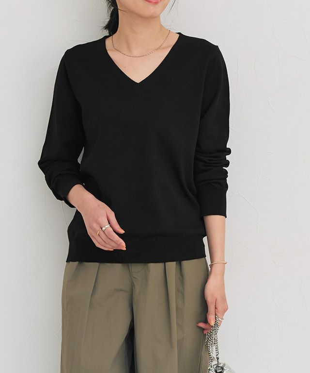 162cm / ブラック / Vネック / M