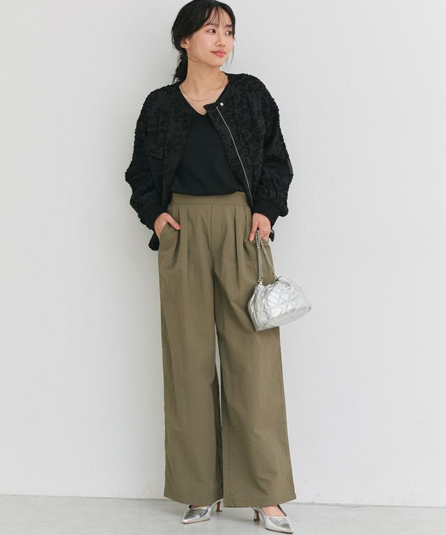 162cm / ブラック / Vネック / M